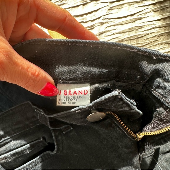 J Brand Pencil Leg Jean - Picture 4 of 7